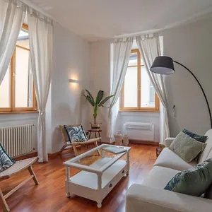  Appartement First & Urban Oasis - By Myhomeincomo